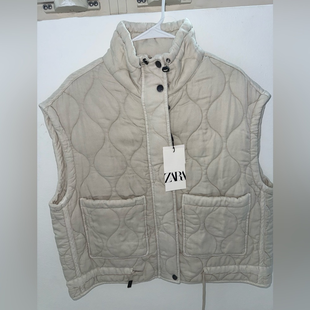 Zara Light Beige Quilted Vest